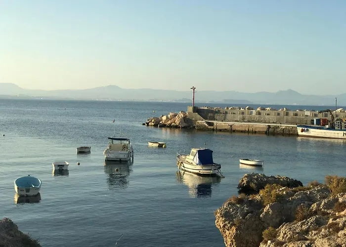 Homely Club Nautico